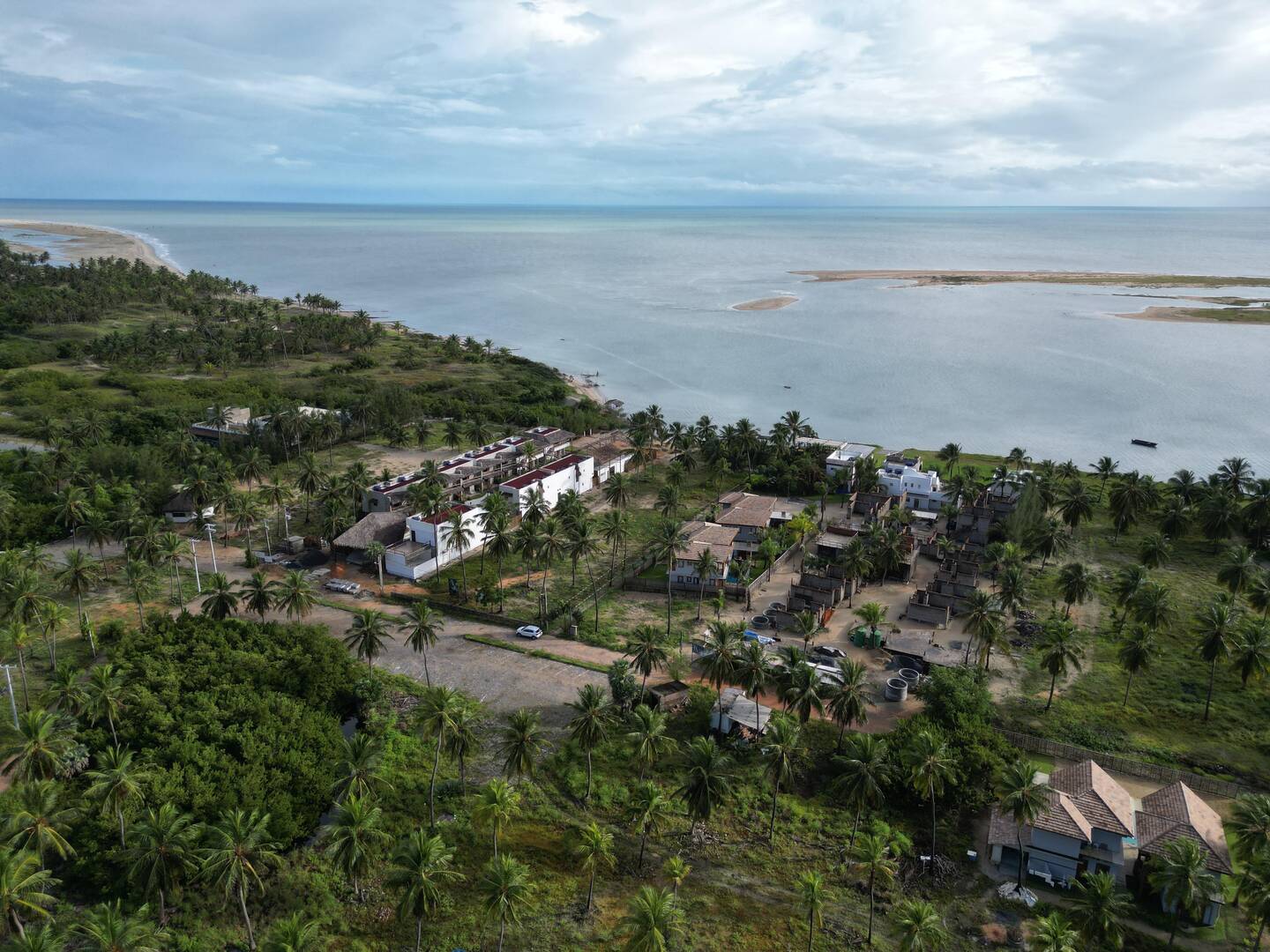 Vendo Terreno 746m² na Ilha do Guajiru Beach, Vizinho Hura Beach