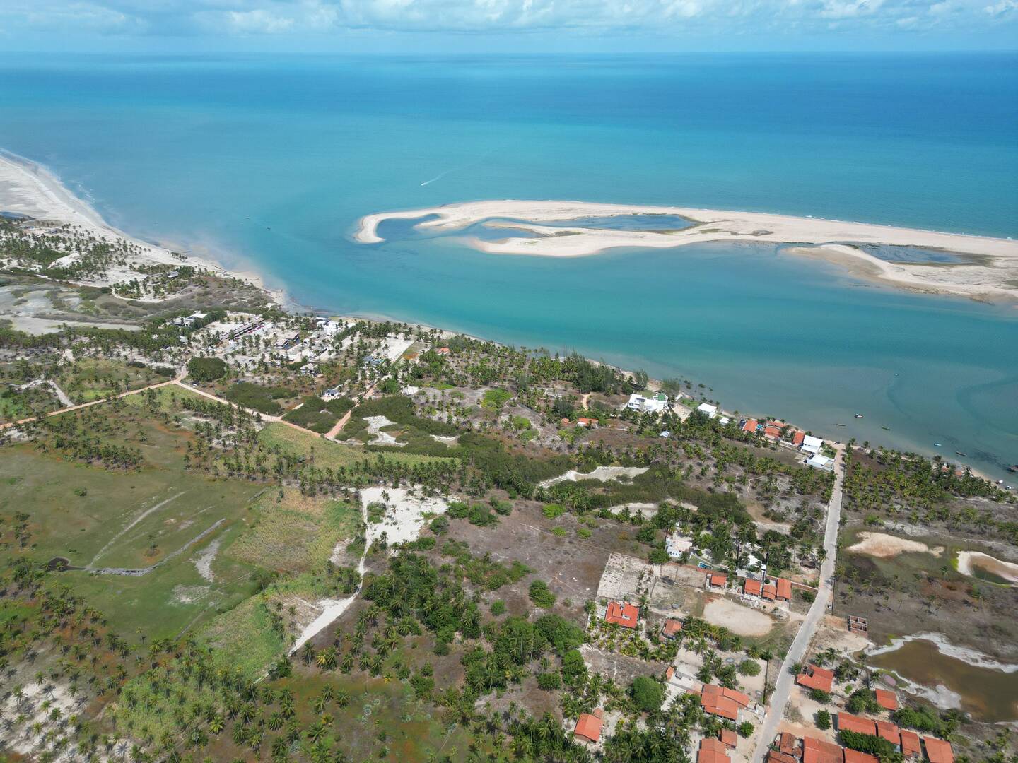Terreno 490m² Frente mar na Ilha do Guajiru Beach, Vizinho Hura Beach
